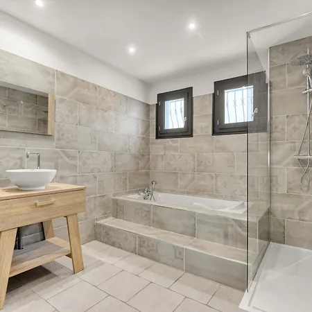 Rose - Padel - Piscine - Cinema & Poker * Saint-Jory