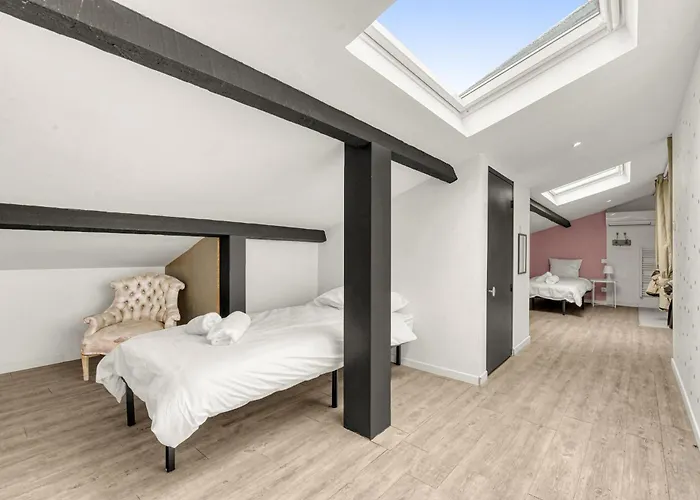 Villa Rose - Padel - Piscine - Cinema & Poker